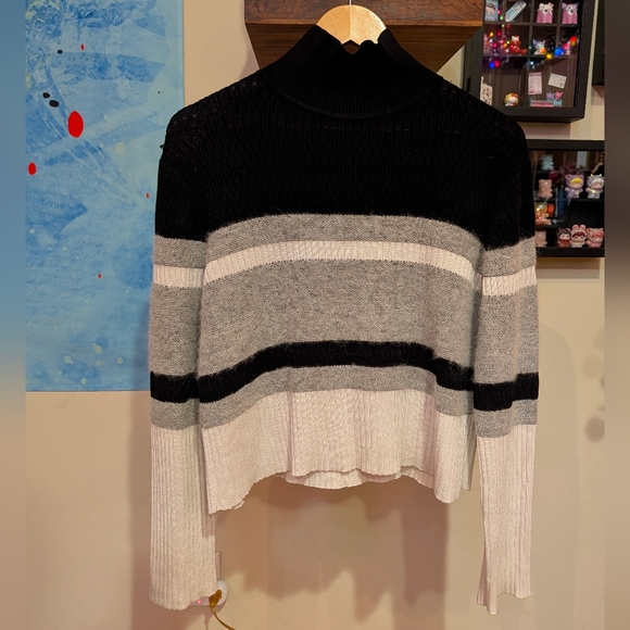 Theory Striped Black, Grey & White Women's Sweater (L) - Picture 3 of 7